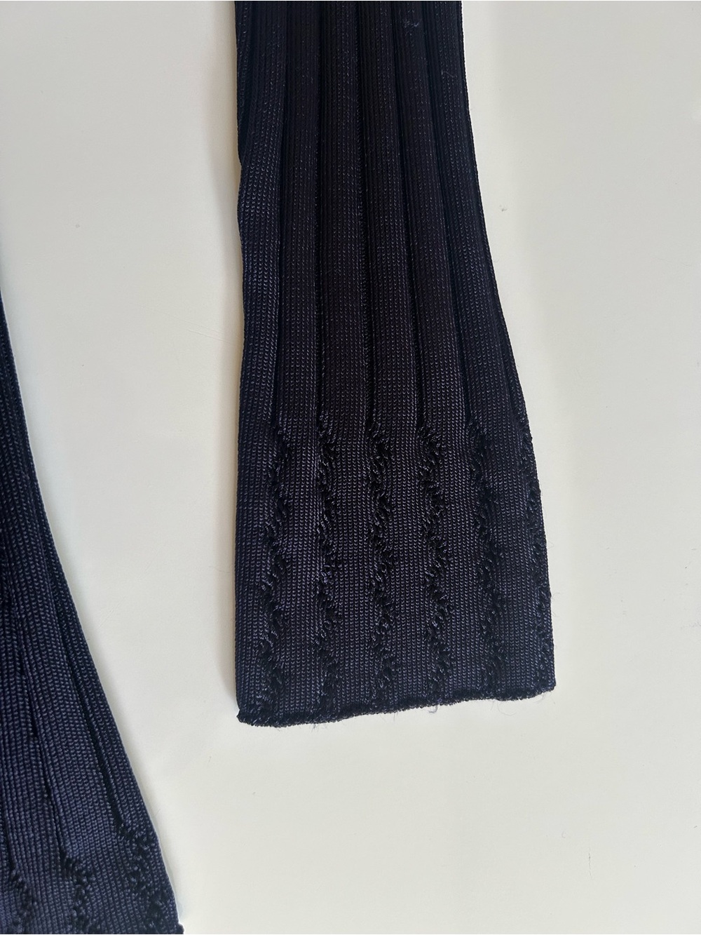 Navy/Indigo Ribbed Long-Sleeve Knit Sweater - Picture 8 of 10